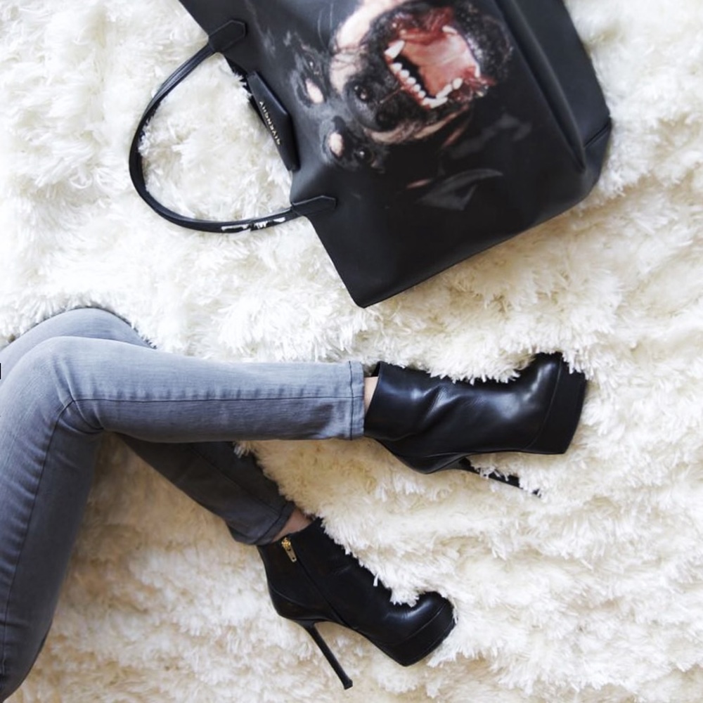 Givenchy Agnotona Tote